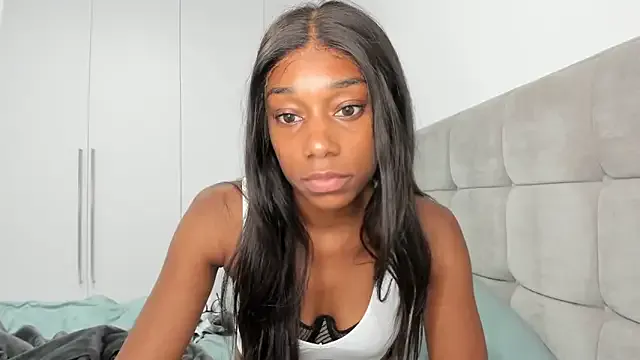 kimkatyrides – webcam model profile photo Image 2