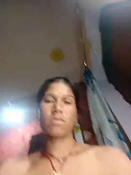 ake_mi – webcam model profile photo Image 12