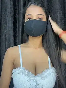 _Alicee_1 – webcam model profile photo Image 9