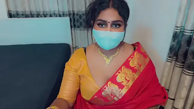 _Alicee_1 – webcam model profile photo Image 17