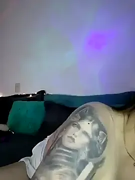 AngelinaTeller – webcam model profile photo Image 4