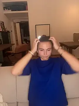 golden_girl_house – webcam model profile photo Image 4