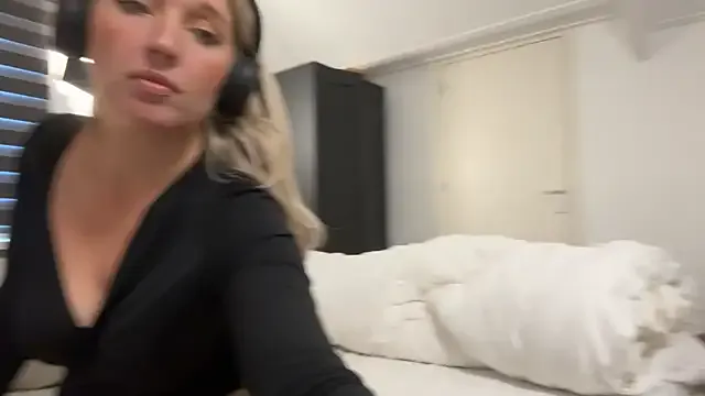 cutefacebigass – webcam model profile photo Image 10