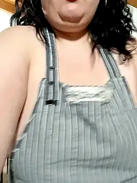 _Abril-Office1 – webcam model profile photo Image 2