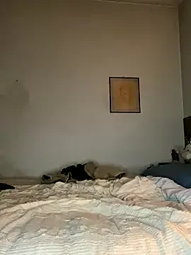 milla_bella – webcam model profile photo Image 2