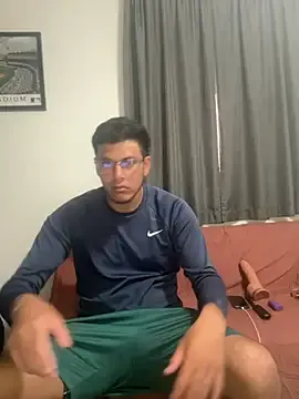 El-Jouri – webcam model profile photo Image 3