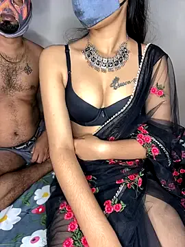 Keep_us_wild – webcam model profile photo Image 19