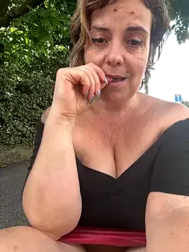 evymiuu – webcam model profile photo Image 12