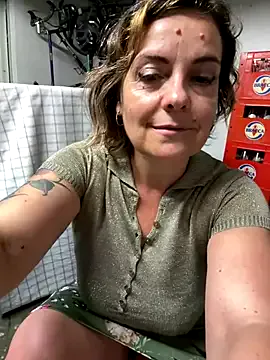 evymiuu – webcam model profile photo Image 16