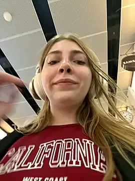 OdriOlsens – webcam model profile photo Image 8