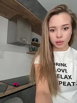 sunsally – webcam model profile photo