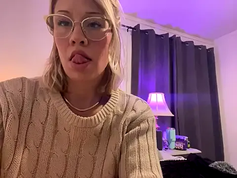 SheIsSomething profile photo Image 11