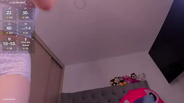 Threesome-no-mercy – webcam model profile photo Image 15