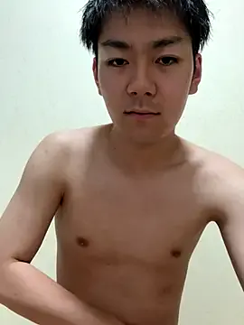 AdritVance – webcam model profile photo Image 10