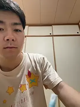 AdritVance – webcam model profile photo Image 11