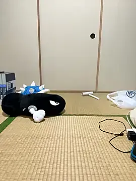 AdritVance – webcam model profile photo Image 15