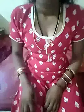 4U143 – webcam model profile photo Image 8