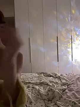 anli5 – webcam model profile photo Image 9