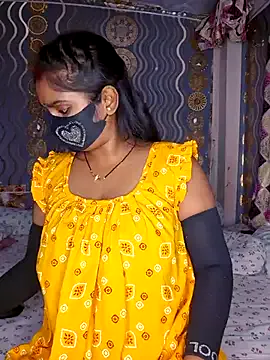 Real18sis_sex_sis – webcam model profile photo Image 6