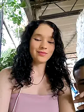 Katyerave – webcam model profile photo Image 11