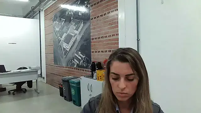 R_Roshni – webcam model profile photo Image 6