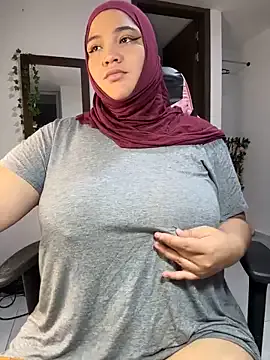 AllaTousNew – webcam model profile photo Image 4