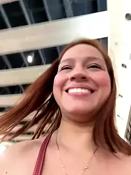 husa_Malikaa – webcam model profile photo Image 7