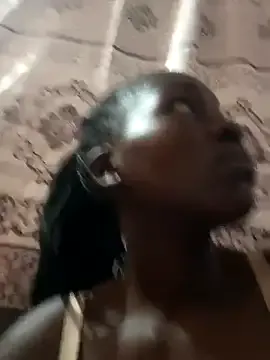 R_Roshni – webcam model profile photo Image 12