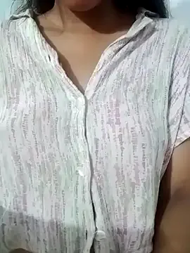 LiliMorganxxx – webcam model profile photo Image 3