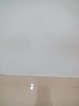 LiliMorganxxx – webcam model profile photo Image 9