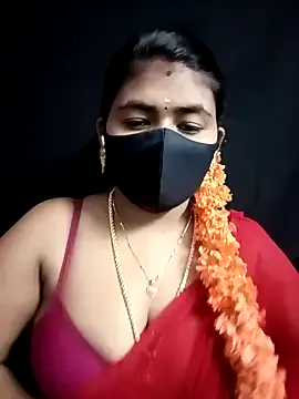 Sophie_cute06 – webcam model profile photo Image 2