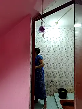 Nicoleevien – webcam model profile photo Image 17