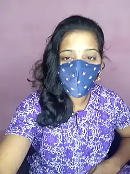 Nicoleevien – webcam model profile photo Image 9