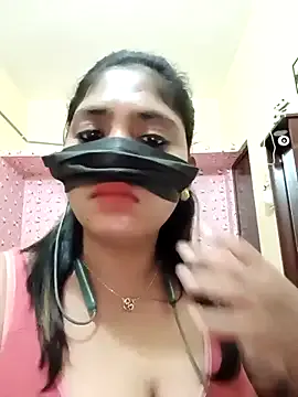 blonde_bigtits – webcam model profile photo Image 4