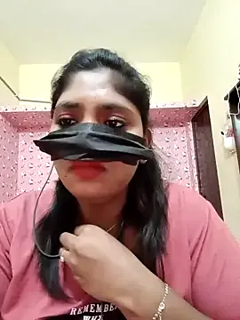 blonde_bigtits – webcam model profile photo Image 6