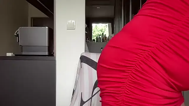 Mia_sweet80 – webcam model profile photo Image 2