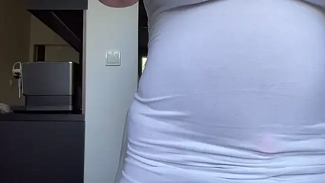 Mia_sweet80 – webcam model profile photo Image 5