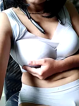 SonY_CaM – webcam model profile photo Image 13