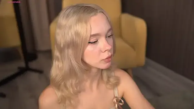 helen_bunnnyx – webcam model profile photo Image 4