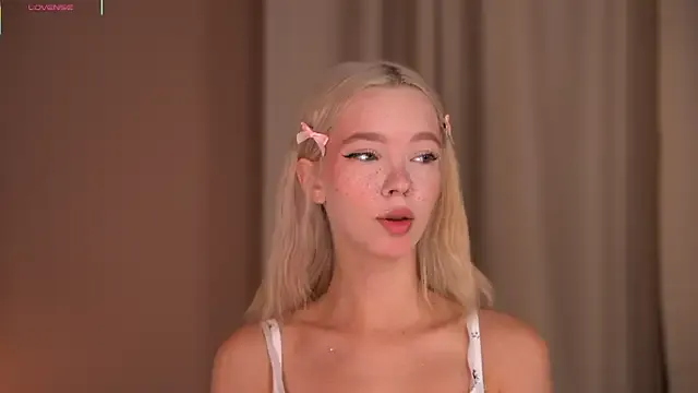 helen_bunnnyx – webcam model profile photo Image 6