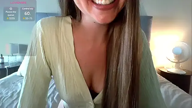 hot_wife_35 – webcam model profile photo Image 2