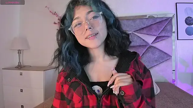 weed227 – webcam model profile photo Image 7