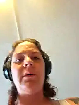 dirtypub – webcam model profile photo Image 2