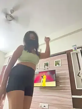 PumaShyXD – webcam model profile photo Image 13