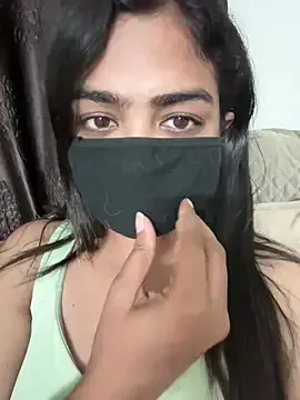 PumaShyXD – webcam model profile photo Image 9