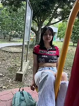 husa_Malikaa – webcam model profile photo Image 4