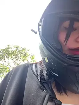 husa_Malikaa – webcam model profile photo Image 6