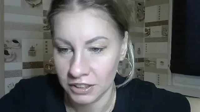 Simone_Miller – webcam model profile photo Image 12