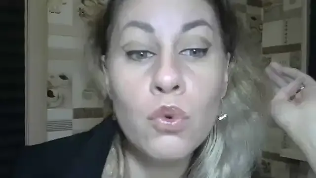 Simone_Miller – webcam model profile photo Image 2