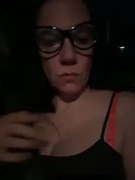 YumiLux – webcam model profile photo Image 13